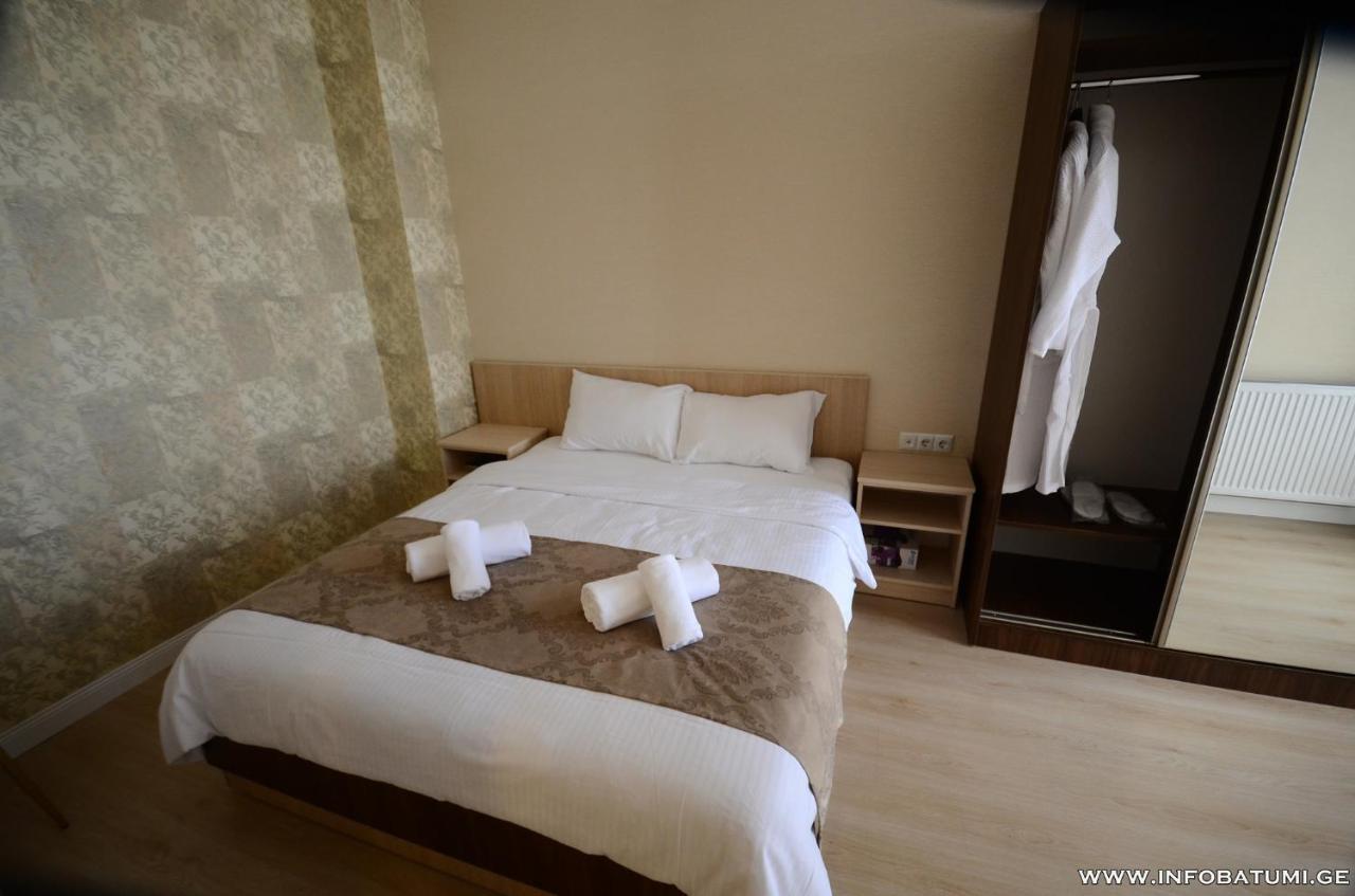 West Apartments Batumi Exterior foto